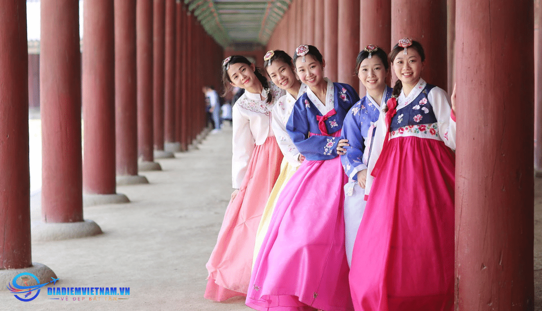 Mặc Hanbok Hàn Quốc