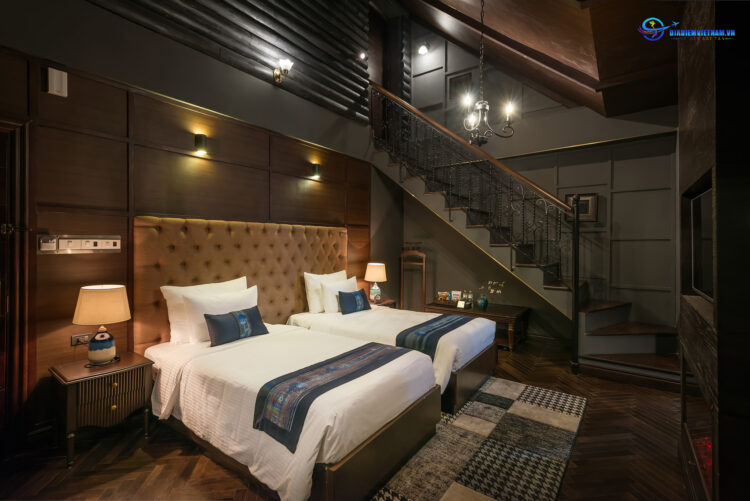 Hạng phòng Premier Deluxe Balcony