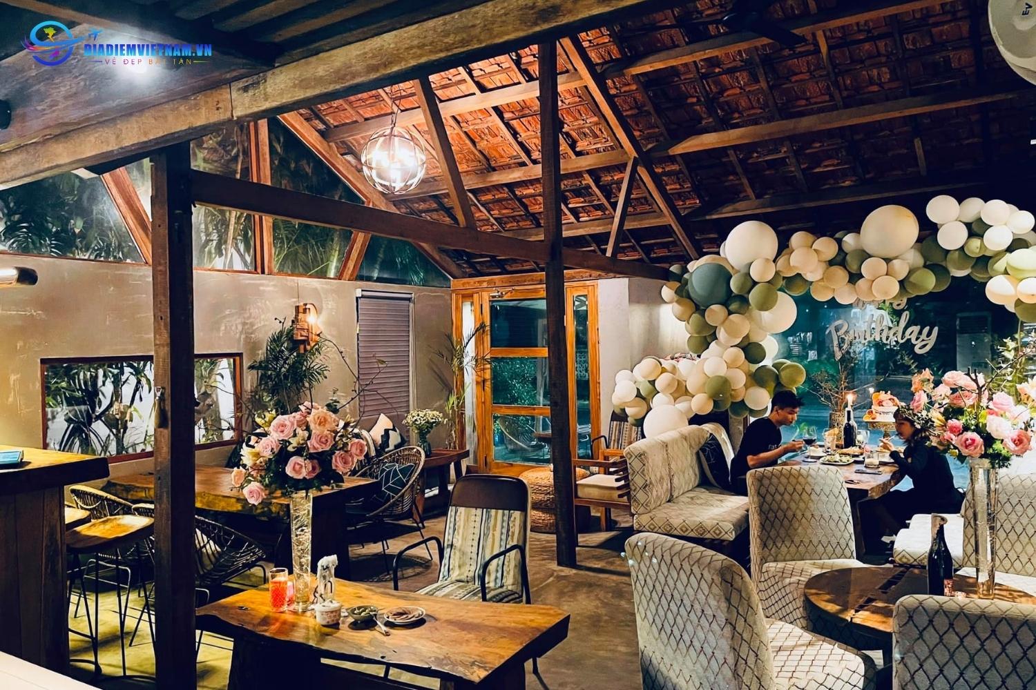 The Winter Pub Phú Yên