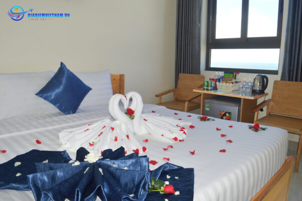 Premier Twin Room with Sea View