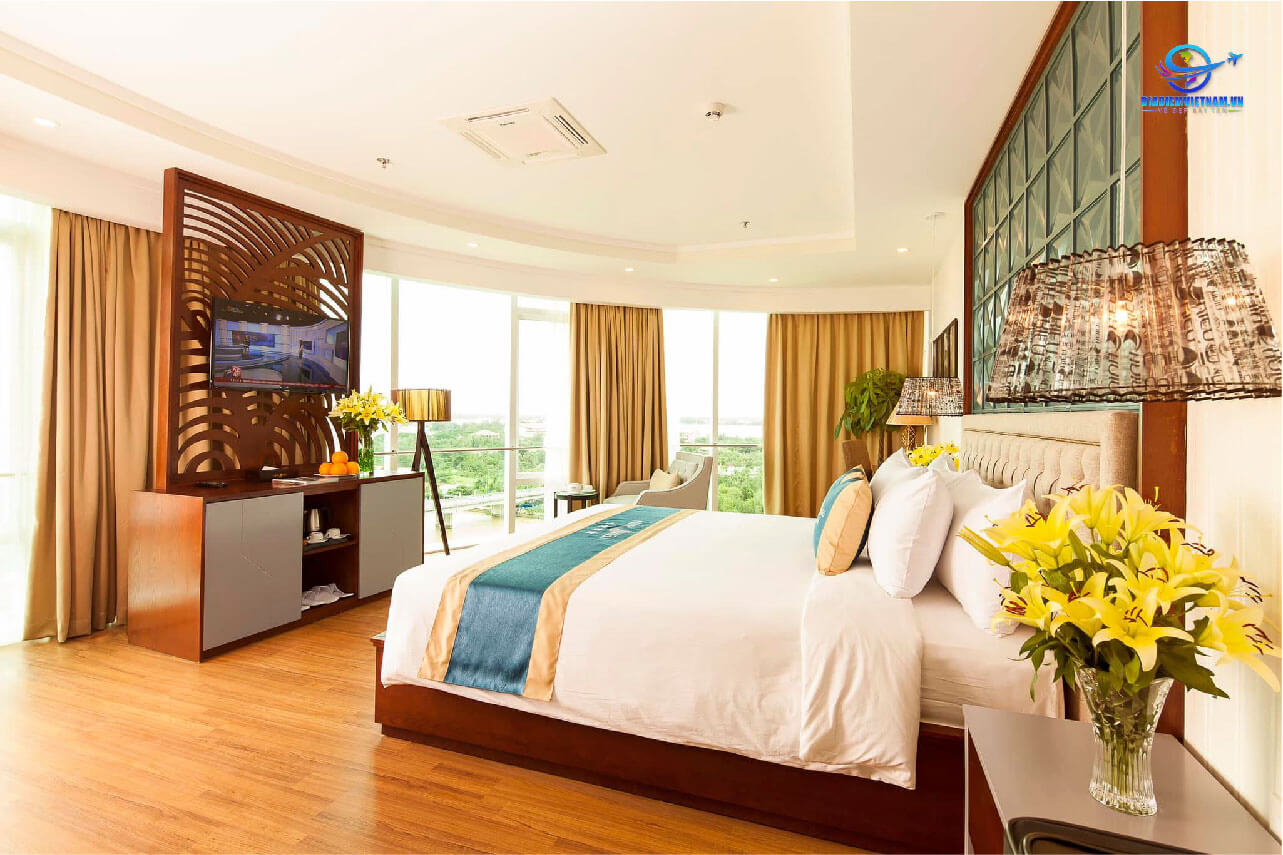 Phòng Deluxe Giường Đôi Nhìn Ra Sông – Ninh Kiều Riverside