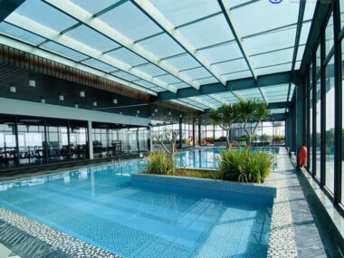Bể bơi tại Mandala Hotel & Suites Bắc Giang