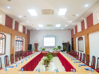 Phòng họp tại Saigon – Ba Be Resort Bắc Kạn