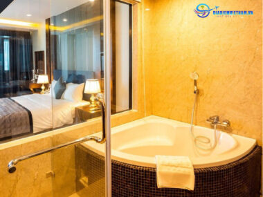 Nhà tắm tại khách sạn Eagle Hà Tĩnh