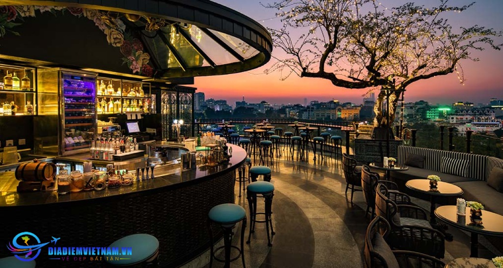 Quầy bar của nhà hàng ở Hà Nội