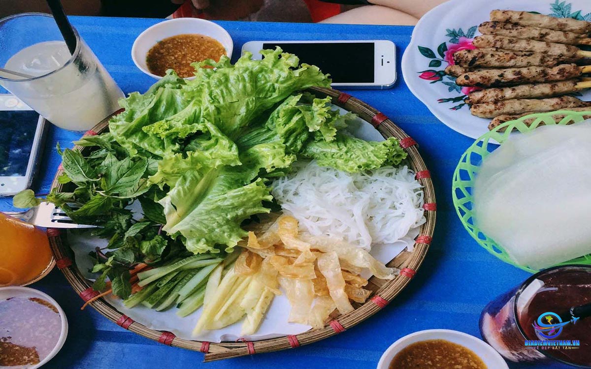 Nem lụi Mai Trang - Nhà Hàng Tại Nam Định