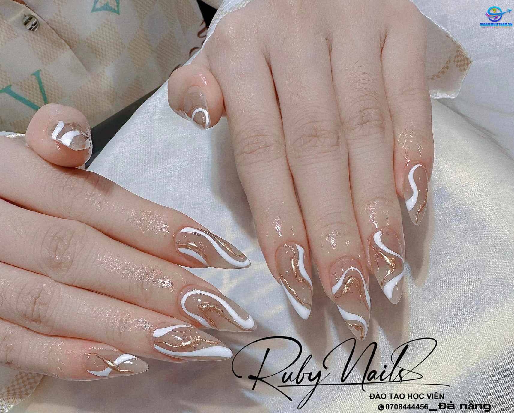 Một mẫu nail tại Ruby Nails